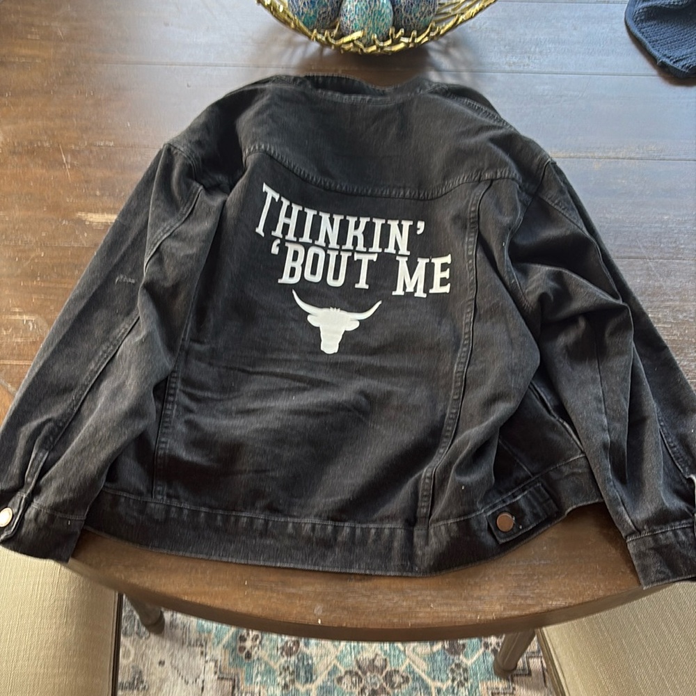 Custom Morgan wallen “thinkin bout me” black jean jacket in size medium